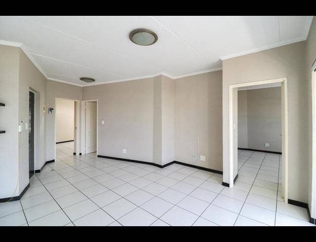 2 BEDROOM APARTMENT FOR SALE IN GREENSTONE HILL